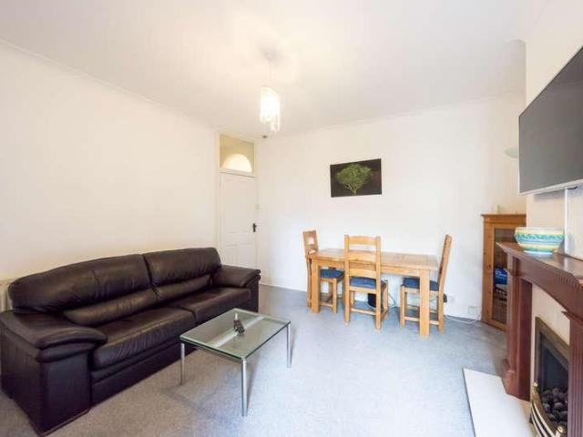 Room for rent in Battle, Reading