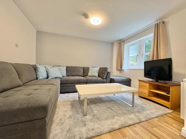 Apartment for rent in Hyde Park, West Yorkshire