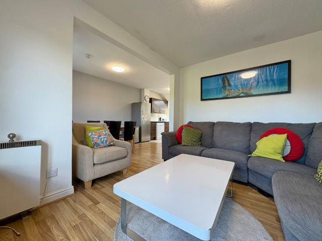 Apartment for rent in Hyde Park, West Yorkshire