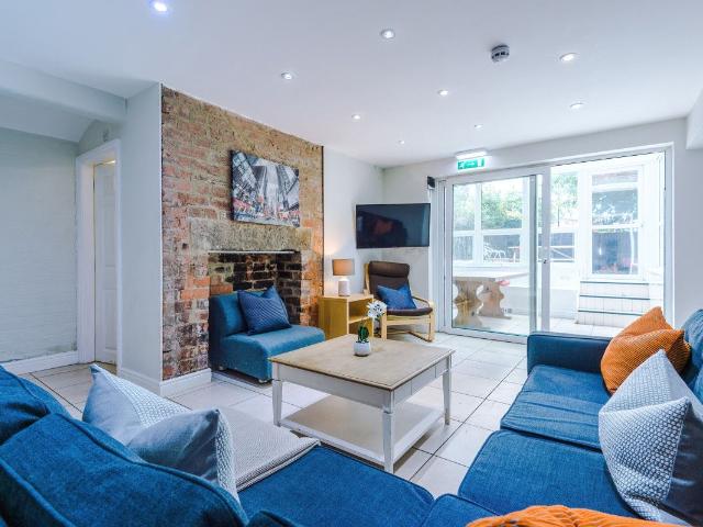 House for rent in Hyde Park, Leeds