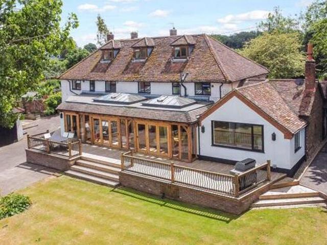 House for sale in Dunstable, Bedfordshire