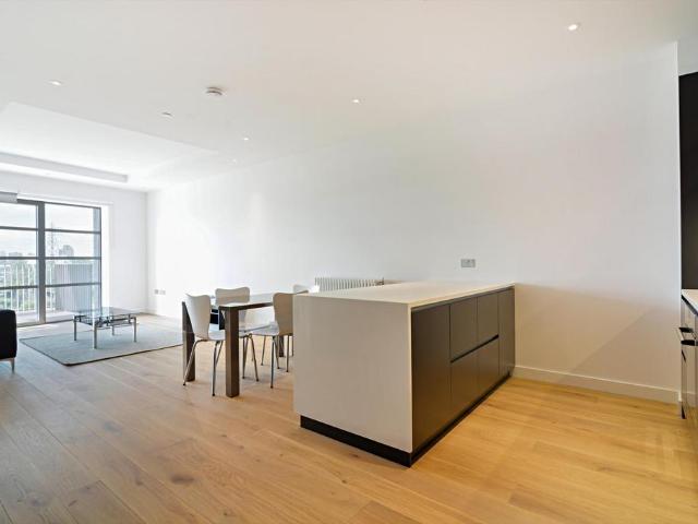 House for rent in London City Island, Blackwall