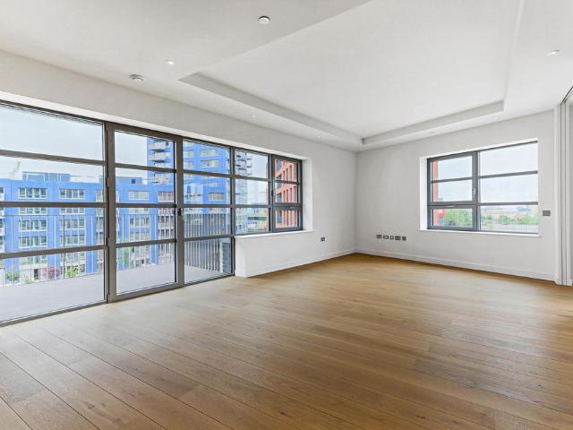 Apartment for rent in London City Island, Blackwall