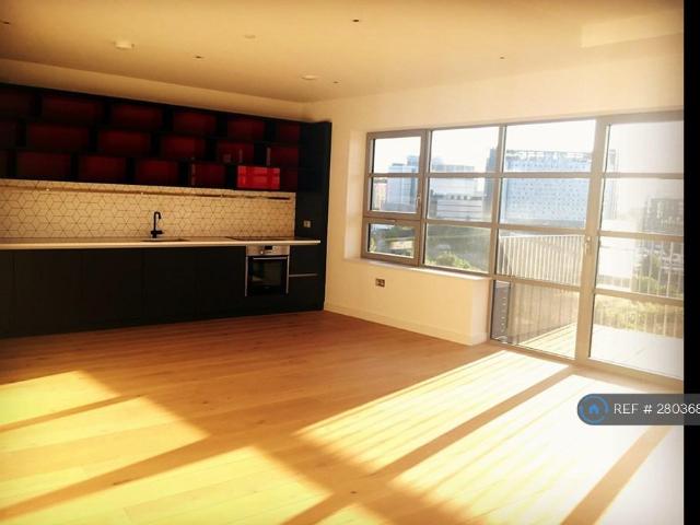 House for rent in London City Island, Blackwall