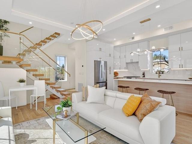 Condo for sale in Spring Hill Historic District, Somerville