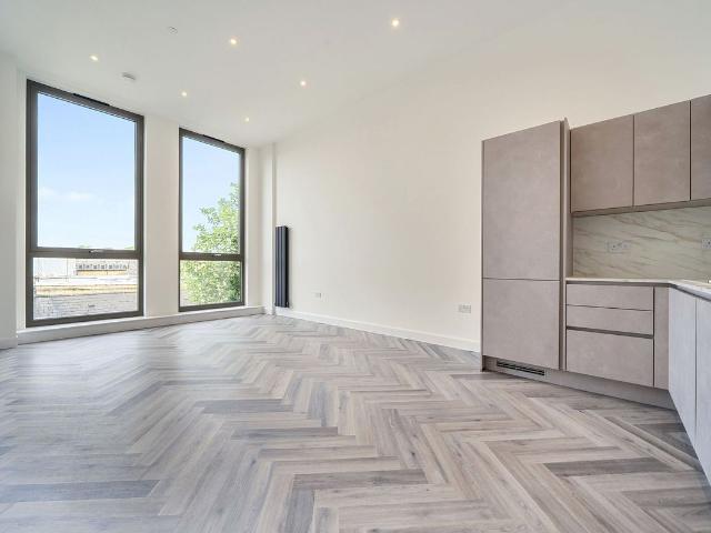 Apartment for rent in New Town, Monks Orchard