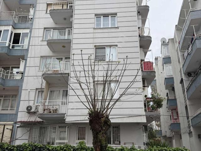 Tire, İzmir içerisinde kiralık mülk