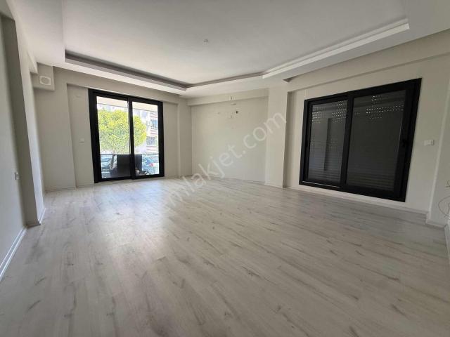 Tire, İzmir içerisinde kiralık mülk