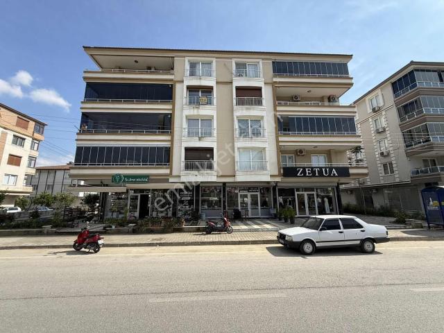 Tire, İzmir içerisinde kiralık mülk