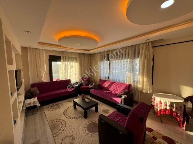 Tire, İzmir içerisinde kiralık mülk