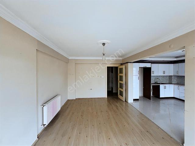 Tire, İzmir içerisinde satılık mülk