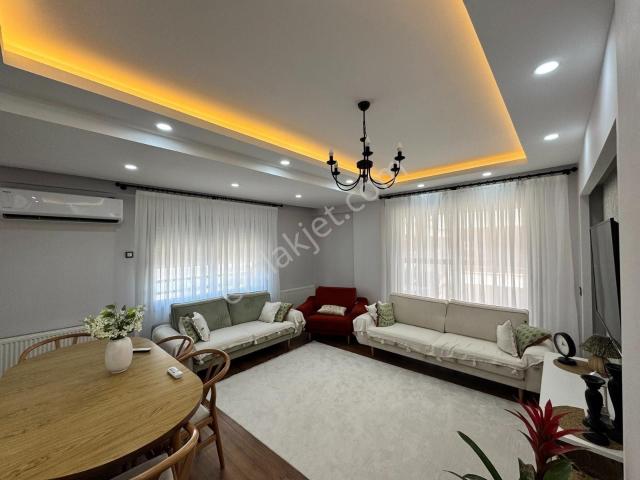 Tire, İzmir içerisinde satılık mülk