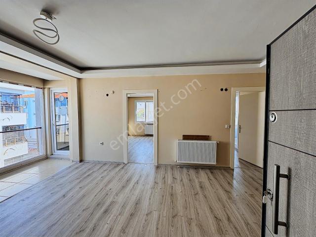 Tire, İzmir içerisinde kiralık mülk