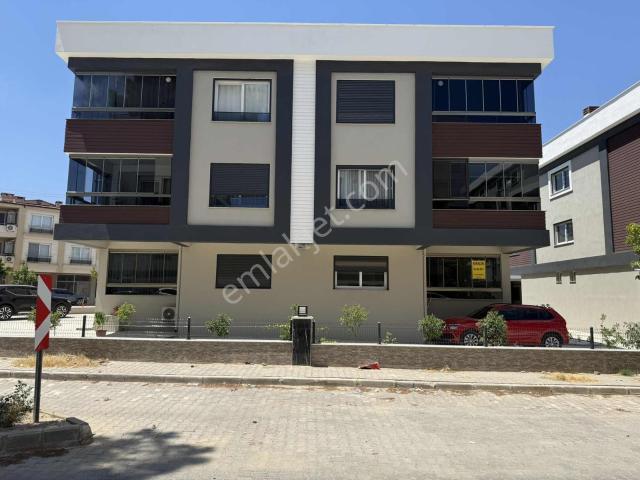 Tire, İzmir içerisinde kiralık mülk