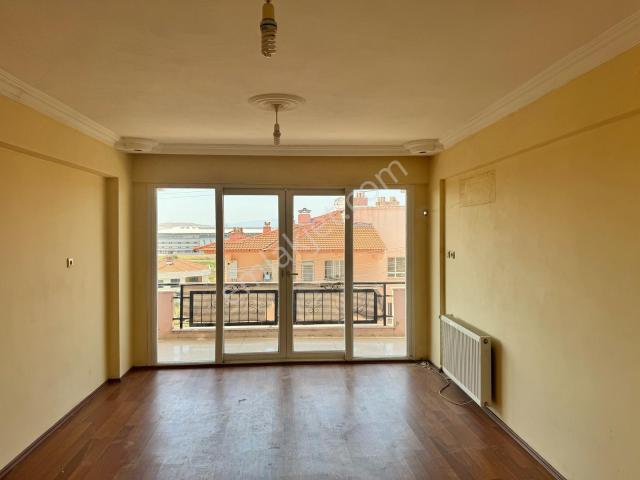 Tire, İzmir içerisinde satılık mülk