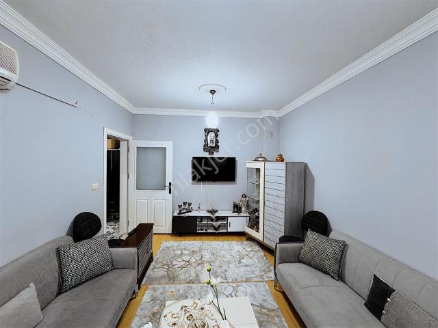 Tire, İzmir içerisinde satılık mülk