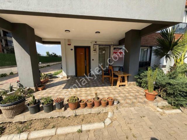 Tire, İzmir içerisinde satılık mülk