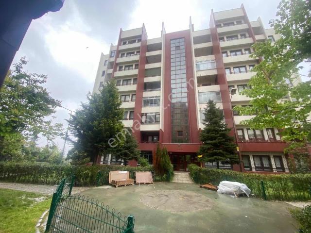 İzmit, Kocaeli içerisinde satılık mülk