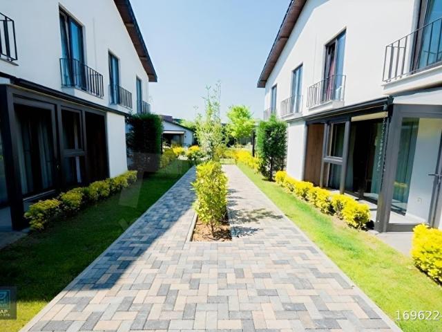 Kartepe, Kocaeli içerisinde satılık Villa