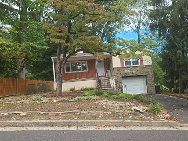 House for sale in Rydal, Pennsylvania