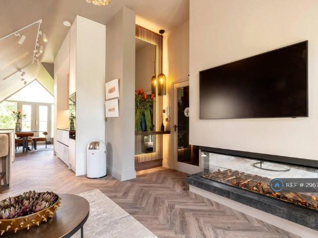 Apartment for rent in Duchy, Harrogate