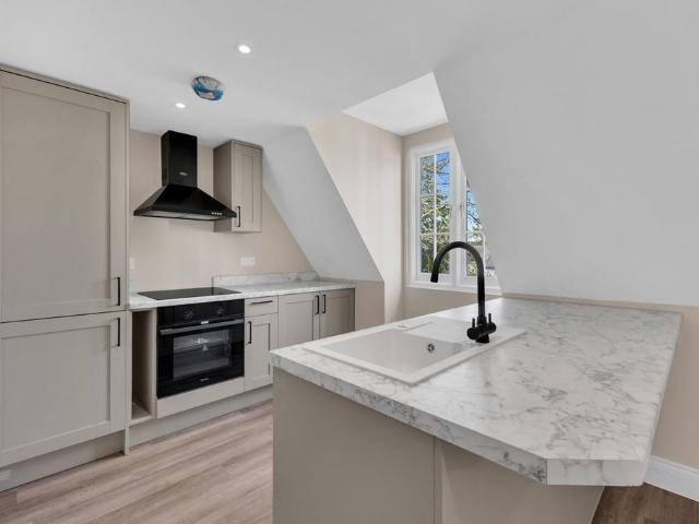 Apartment for rent in Poverest, Greater London