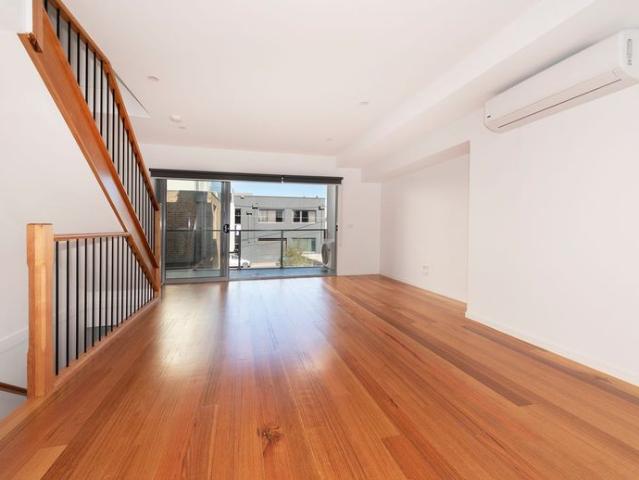Townhouse for rent in Yarraville, Melbourne