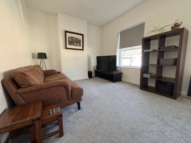 Apartment for rent in Falcon Lodge, Wales