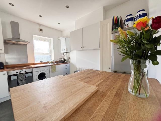 Apartment for rent in Falcon Lodge, Wales
