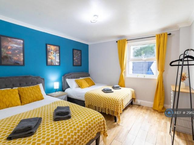 House for rent in Portsea, City Of Portsmouth