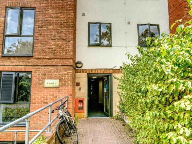 Apartment for rent in Barracks, Canterbury