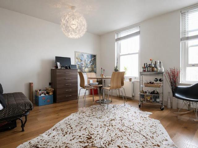 House for rent in Kentish Town, Greater London