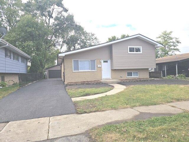 House for sale in Midlothian, Illinois
