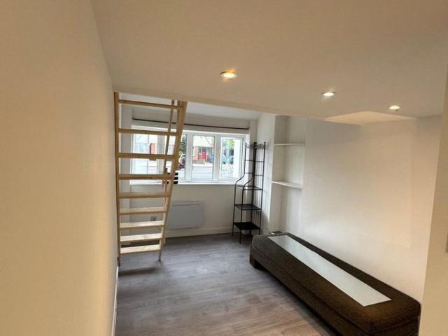 Apartment for rent in Preston, Greater London