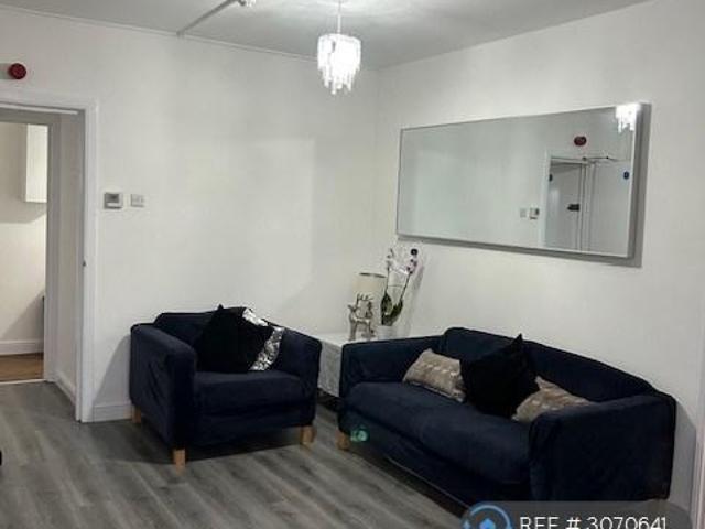Apartment for rent in Greenhill, Greater London