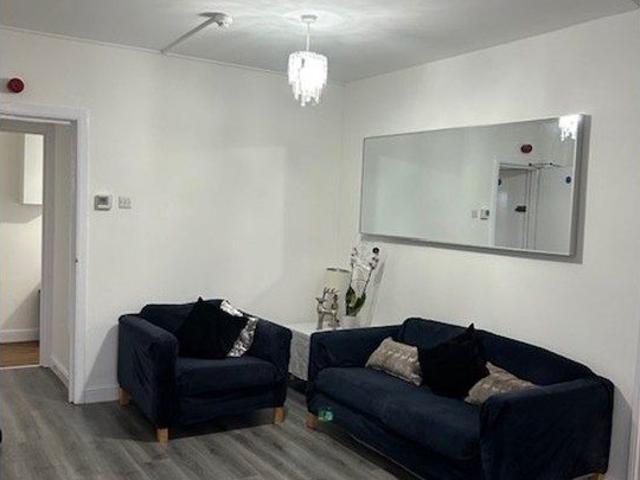 Apartment for rent in Greenhill, Greater London