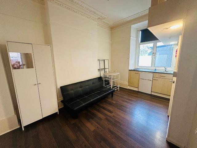 Studio for rent in Kenton, Greater London