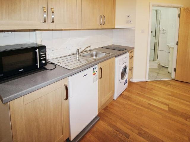 Apartment for rent in Kenton, Greater London