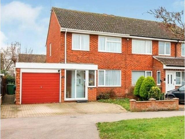House for rent in Oakridge Park, Stantonbury