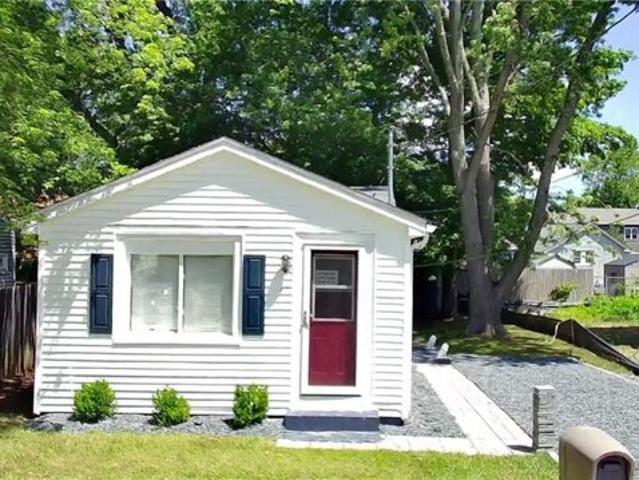 House for sale in Warwick, Rhode Island