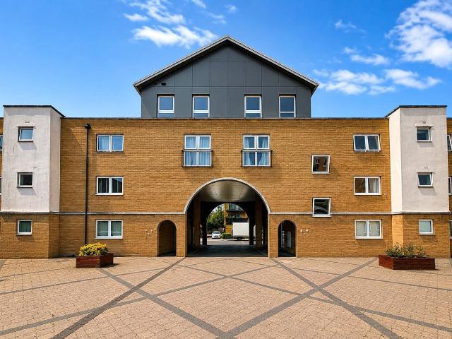 Apartment for rent in Alton Barnes, Essex