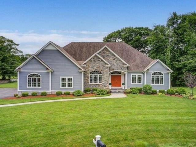 House for sale in Seekonk