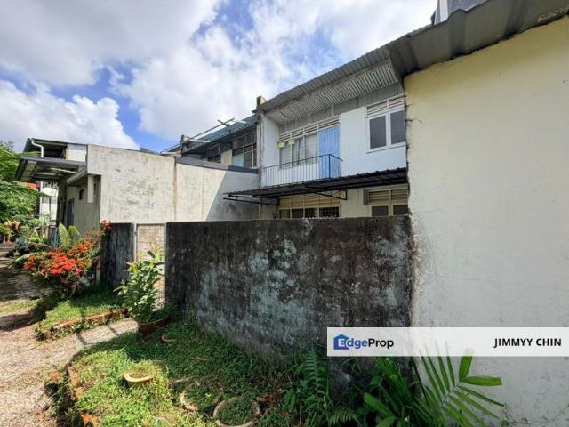 House for sale in Kuching
