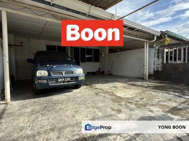 House for sale in Kuching