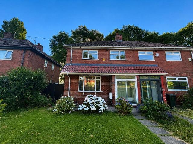 House for rent in Burnedge, Greater Manchester