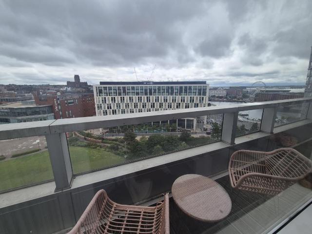 Apartment for rent in Waterfront, Calderstones