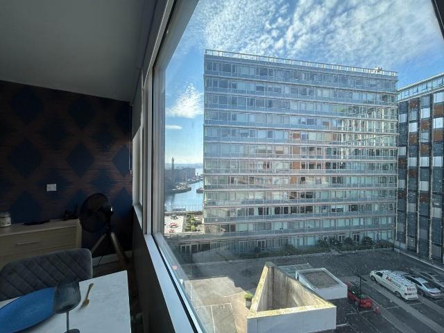 Studio for rent in Waterfront, Calderstones