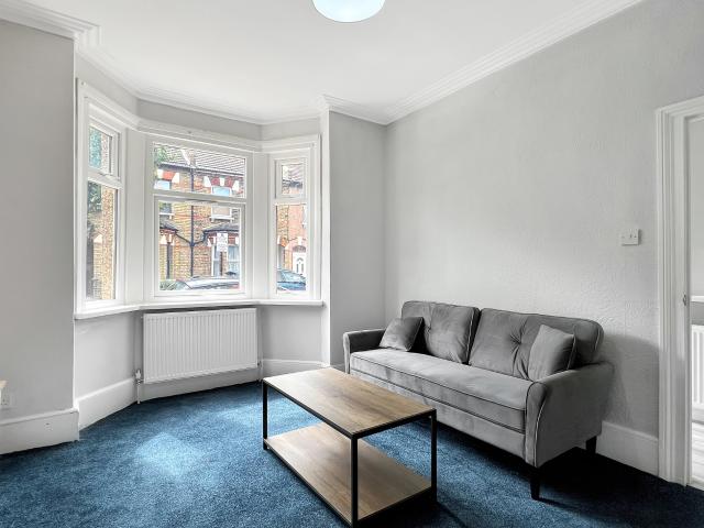 House for rent in Maryland, Greater London