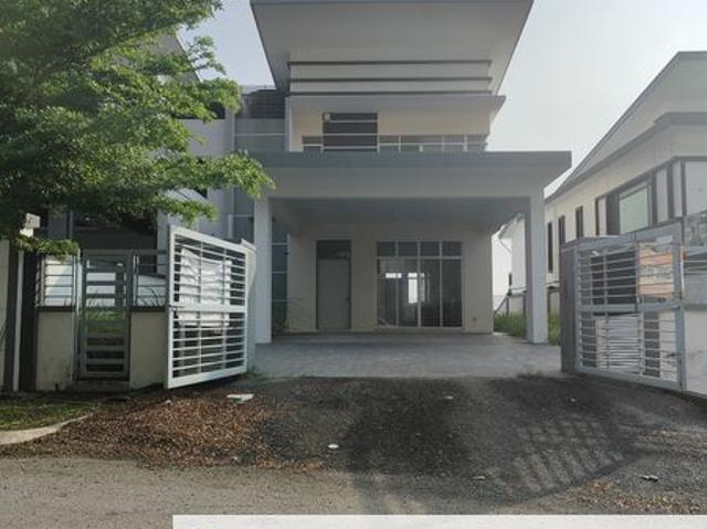 House for sale in Sendayan Village, Negeri Sembilan