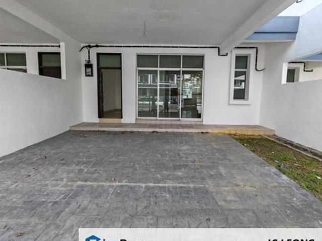 House for sale in Sendayan Village, Negeri Sembilan